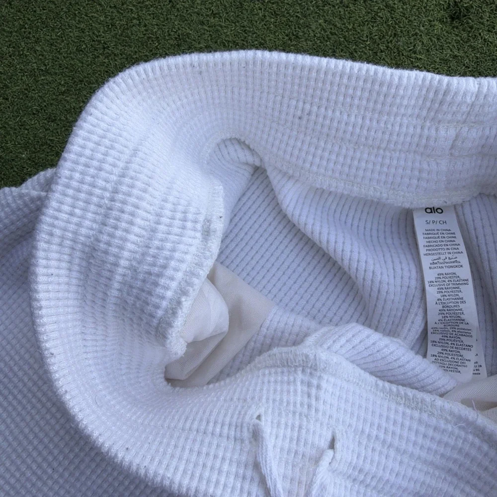 ALO Yoga washed worn